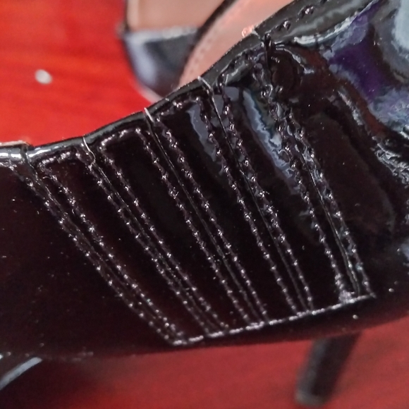 Calvin Klein Gellar leather Dress heels - Picture 12 of 16